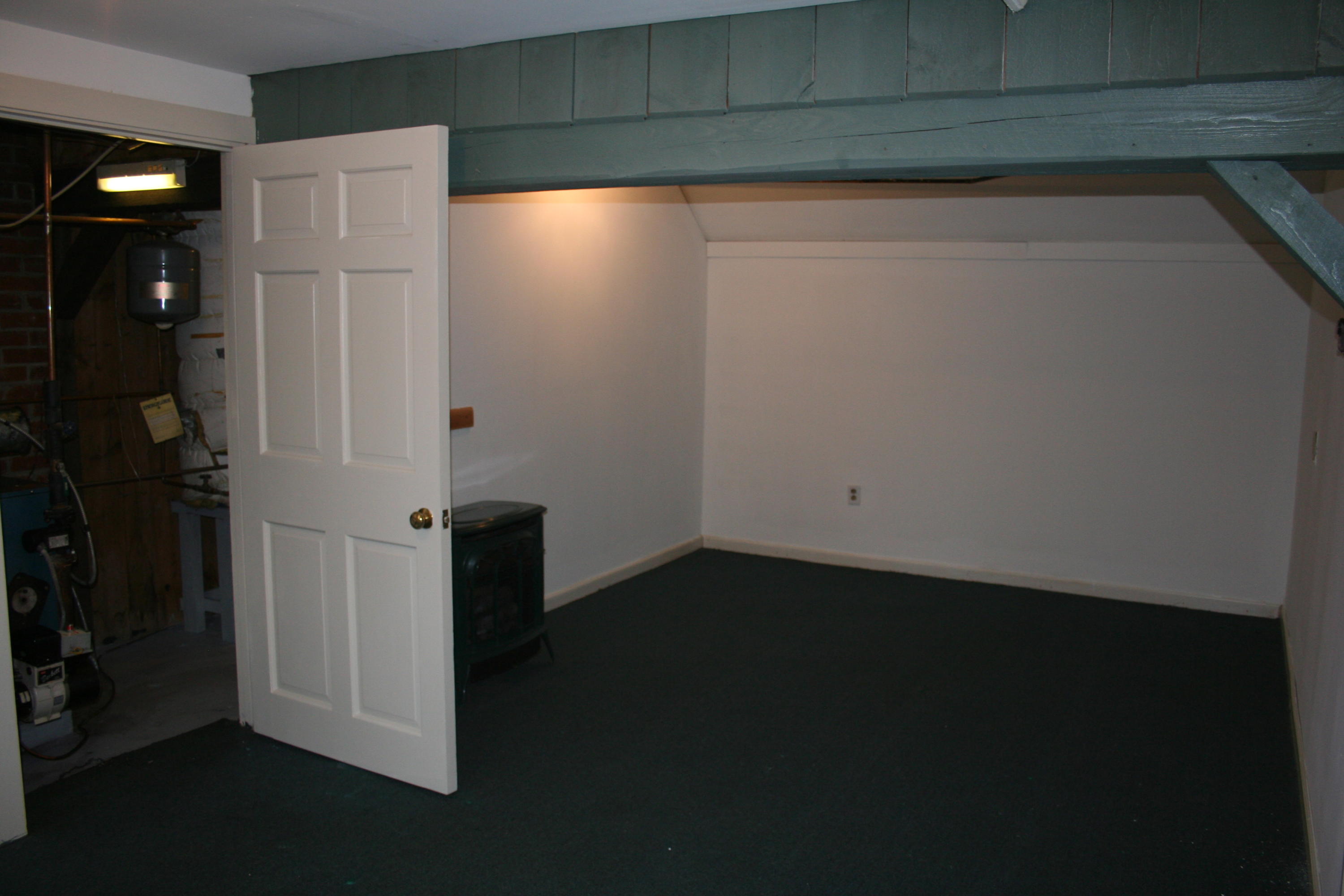 32 Hopkins Road Washington ME 04574