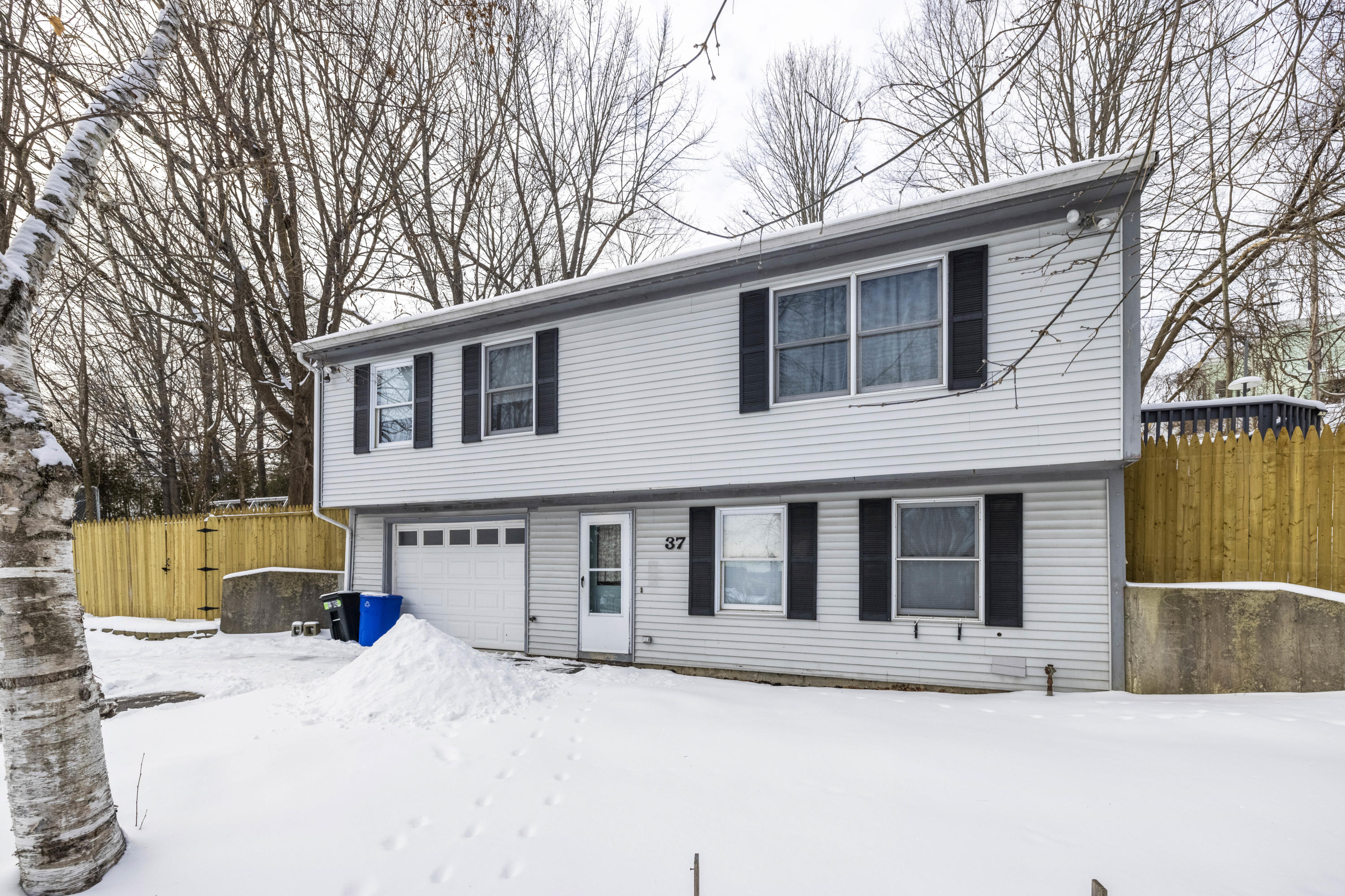 37 Sixth Street Auburn ME 04210