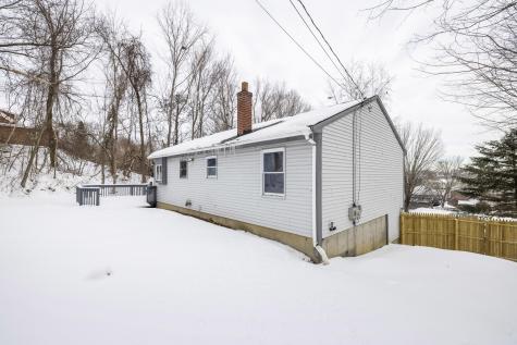 37 Sixth Street Auburn ME 04210
