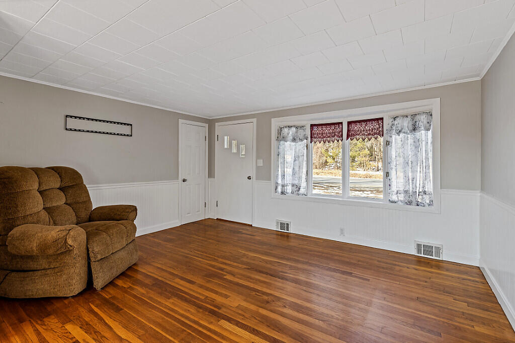 1072 Waterville Road Skowhegan ME 04976