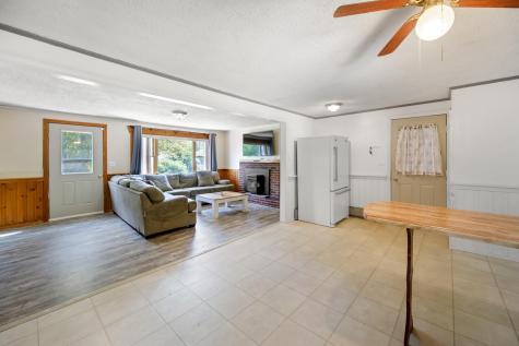 26 Jones Street Madison ME 04950