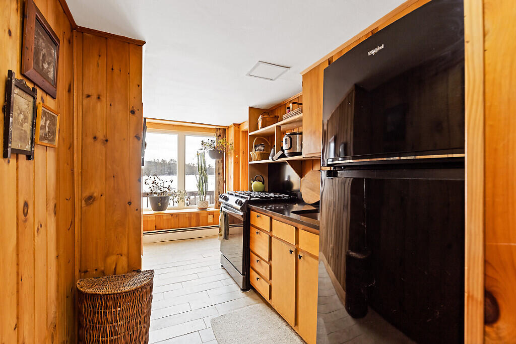 14 Main Street Mount Vernon ME 04352