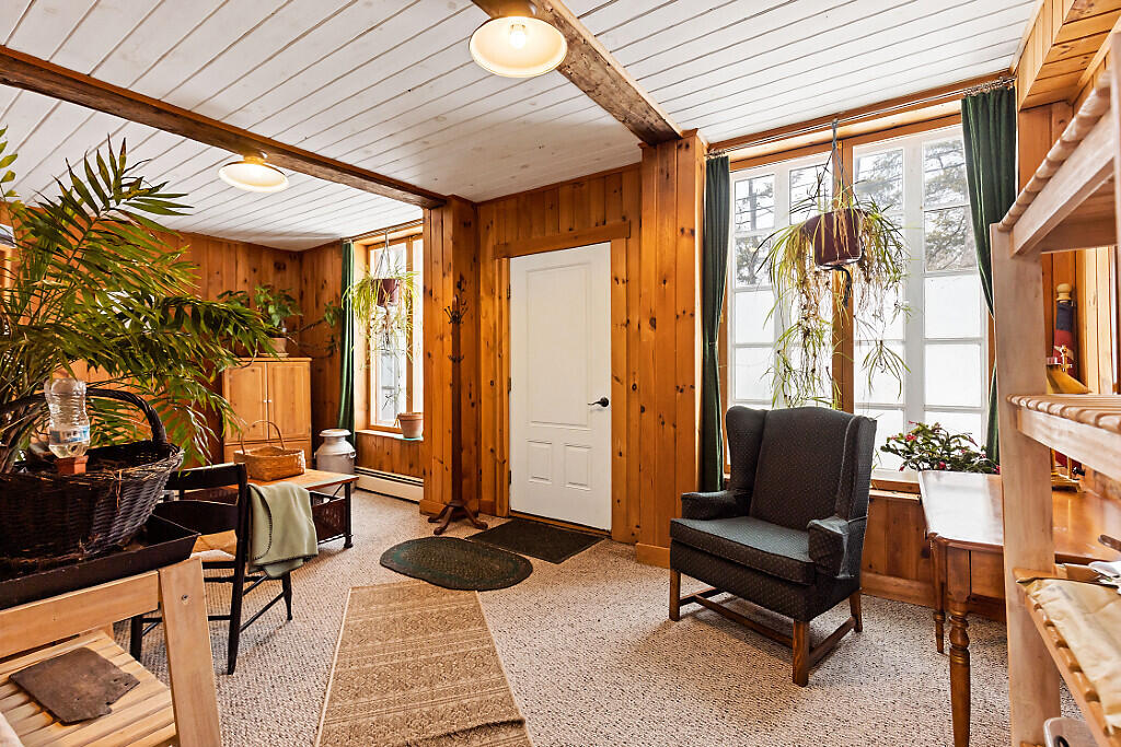 14 Main Street Mount Vernon ME 04352