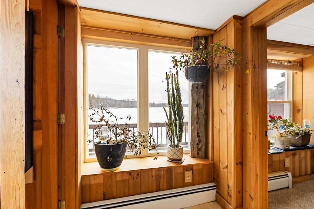 14 Main Street Mount Vernon ME 04352