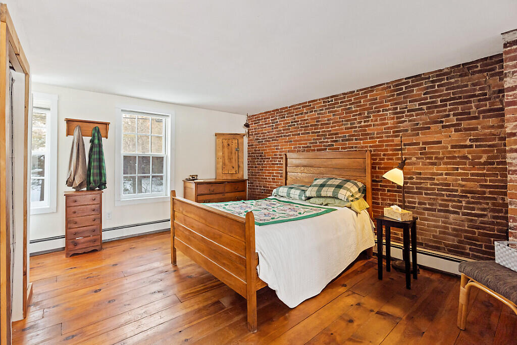 14 Main Street Mount Vernon ME 04352