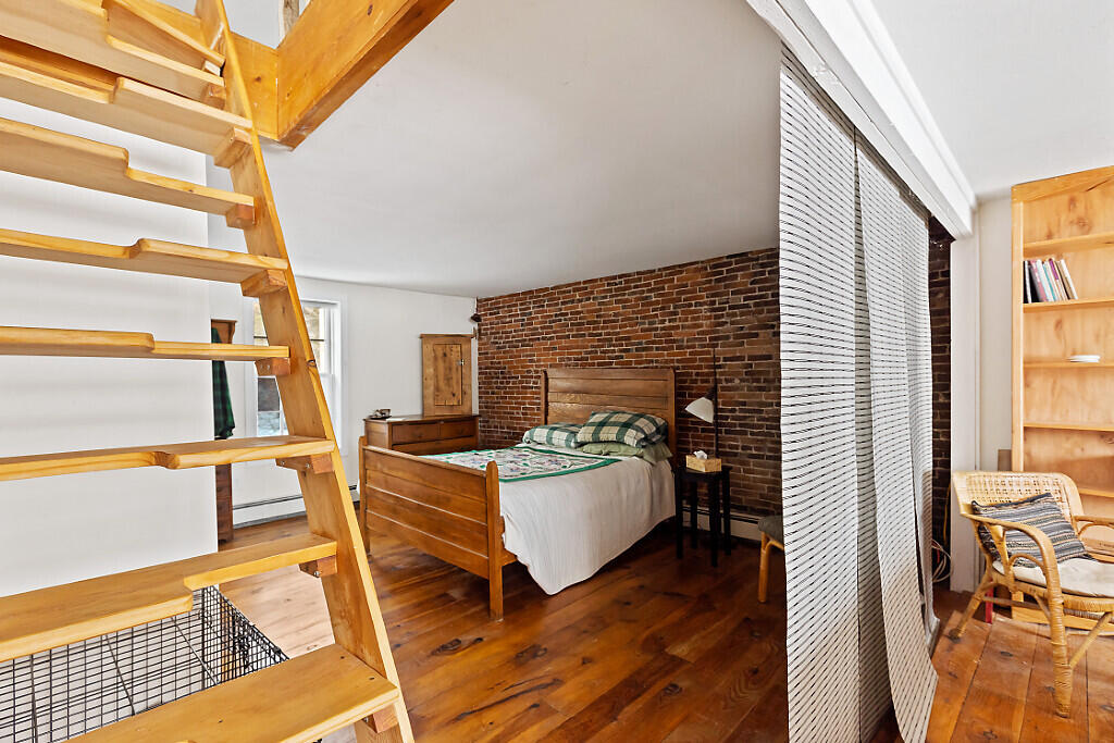 14 Main Street Mount Vernon ME 04352