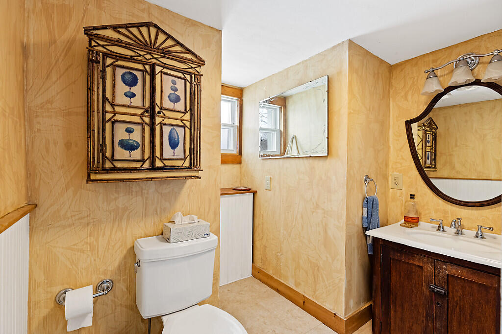 14 Main Street Mount Vernon ME 04352