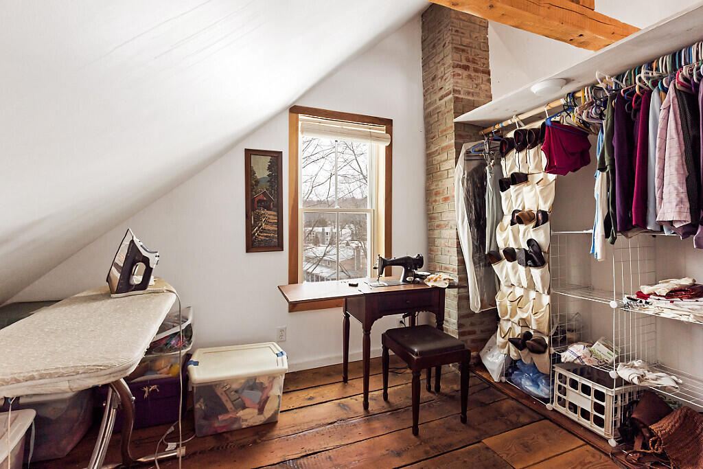 14 Main Street Mount Vernon ME 04352