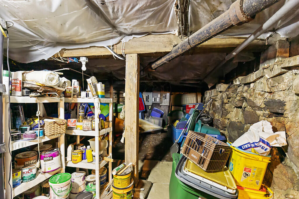 14 Main Street Mount Vernon ME 04352