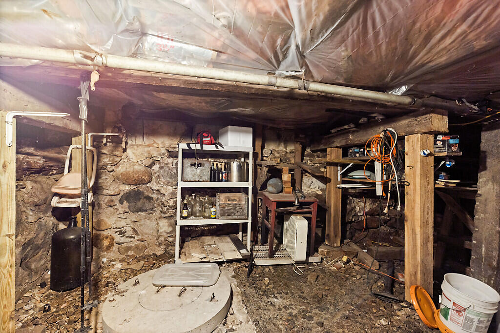 14 Main Street Mount Vernon ME 04352