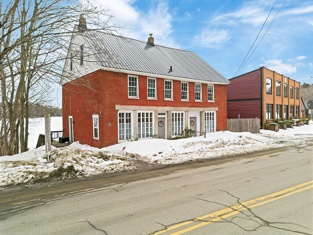 14 Main Street Mount Vernon ME 04352