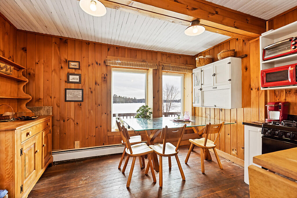 14 Main Street Mount Vernon ME 04352