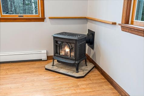 34 Kelly Brook Road Boothbay ME 04537