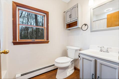 34 Kelly Brook Road Boothbay ME 04537