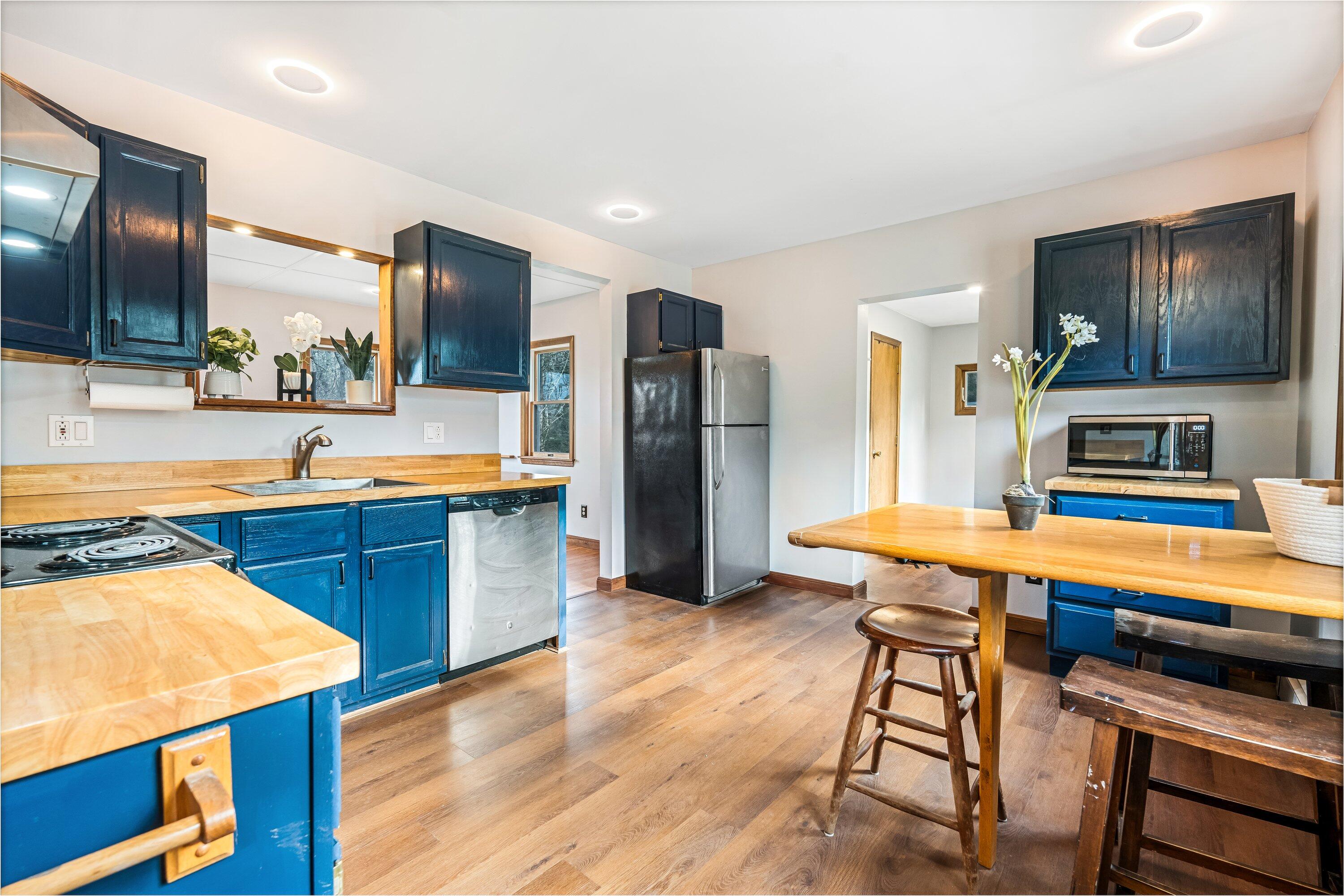 34 Kelly Brook Road Boothbay ME 04537