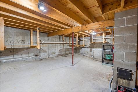 34 Kelly Brook Road Boothbay ME 04537