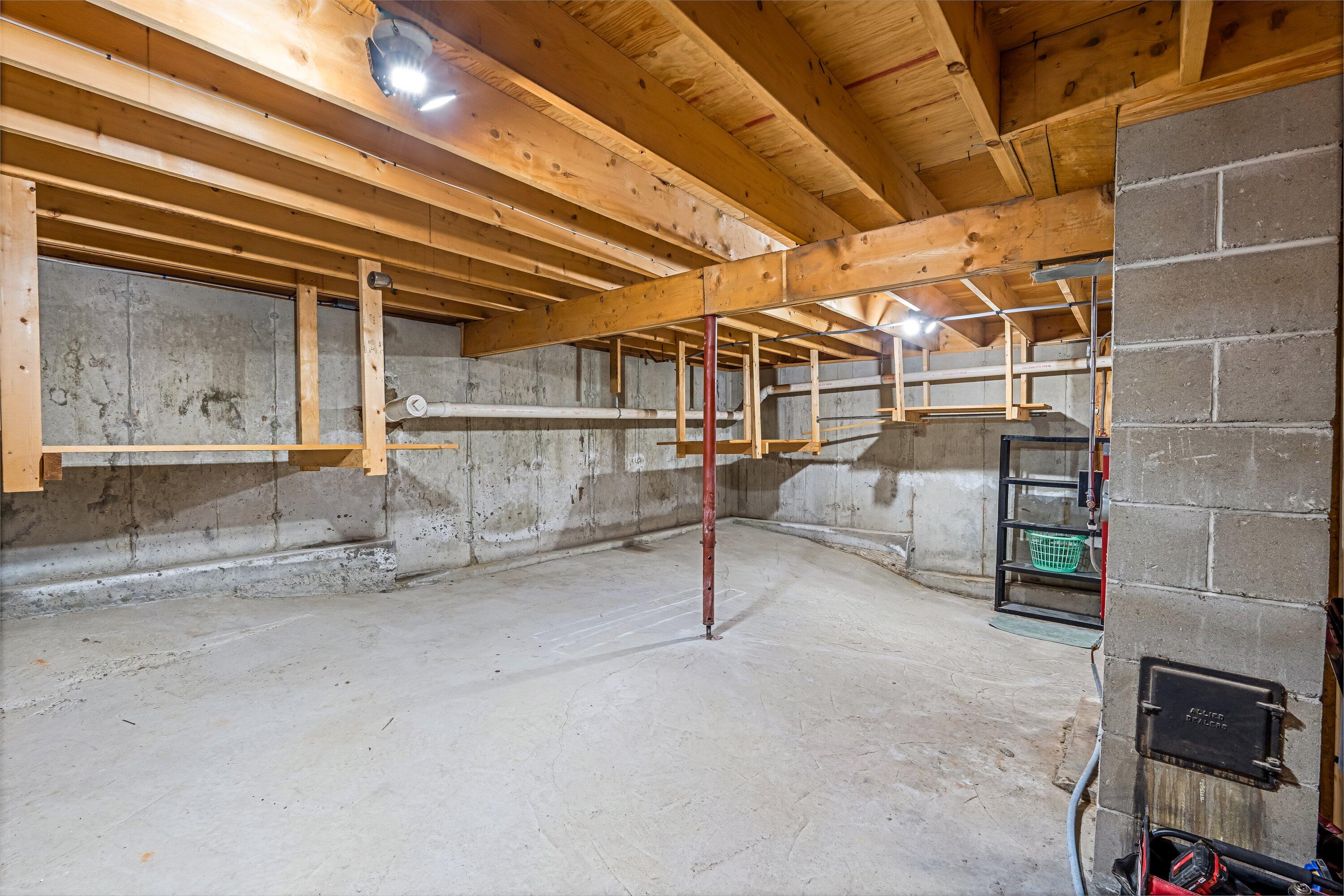 34 Kelly Brook Road Boothbay ME 04537