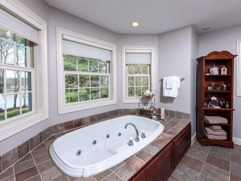 10 Kimball Farm Lane York ME 03909