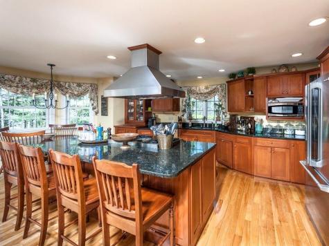 10 Kimball Farm Lane York ME 03909