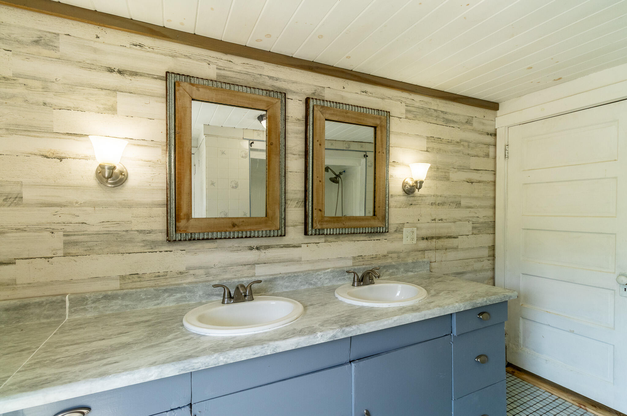 606 Airline Road Amherst ME 04605