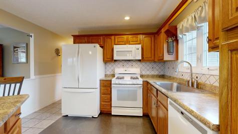 49 Rachel Boulevard Lewiston ME 04240