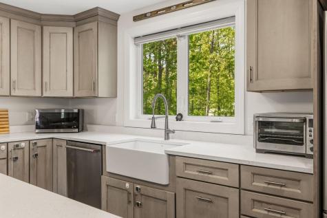 16 Bayview Drive Eliot ME 03903