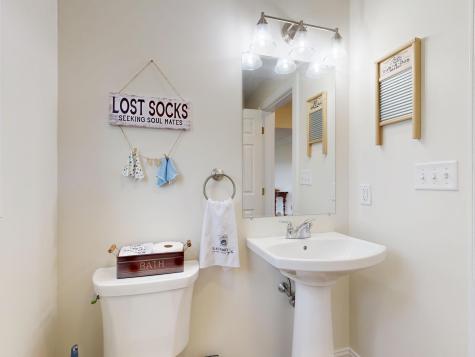 48 Lubear Way Auburn ME 04210