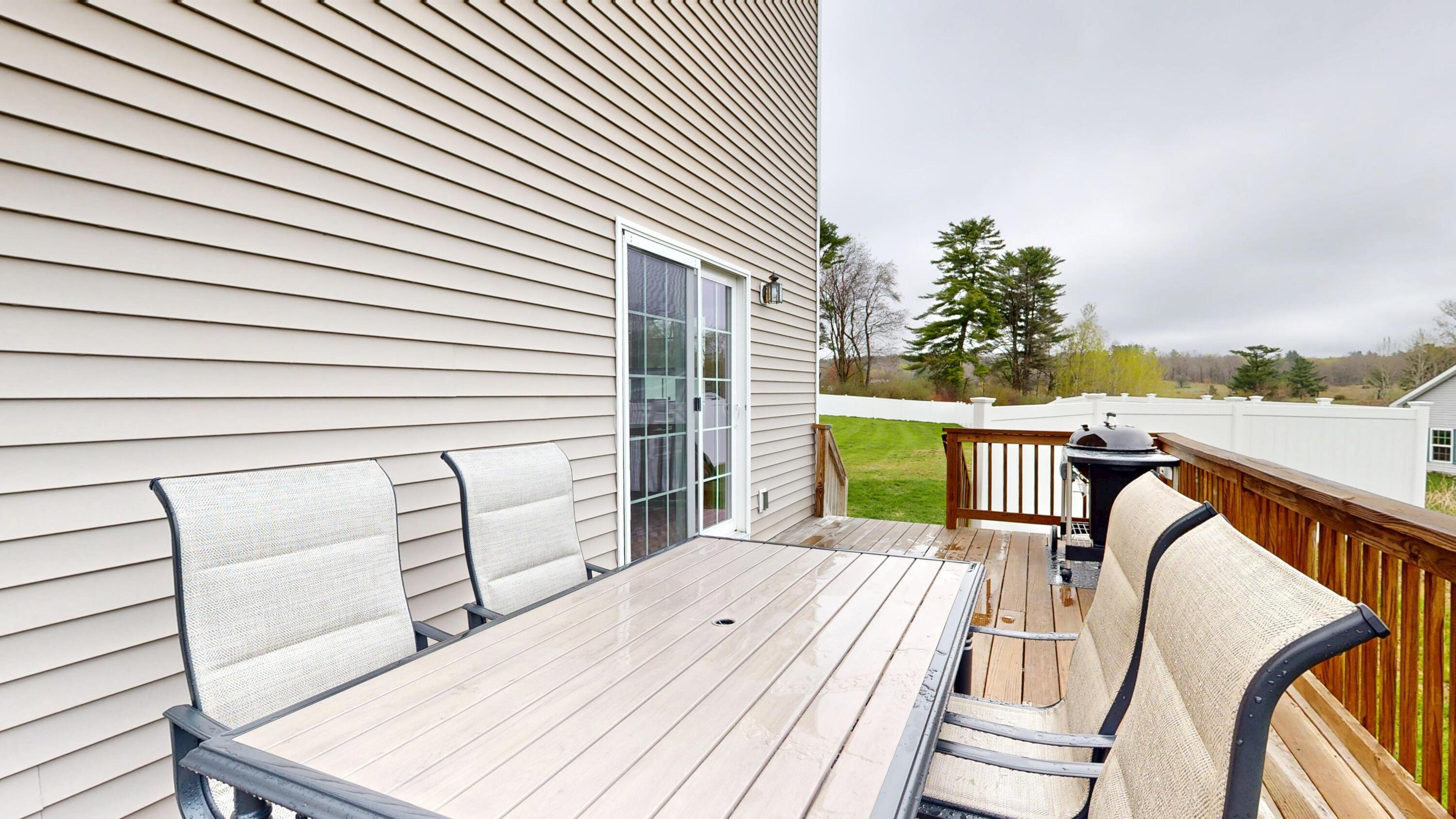 48 Lubear Way Auburn ME 04210