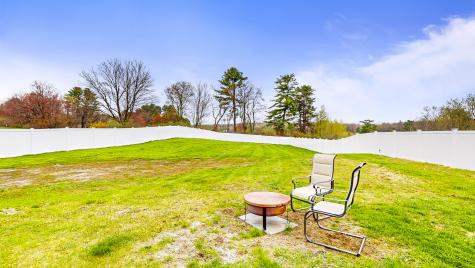 48 Lubear Way Auburn ME 04210