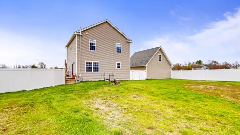 48 Lubear Way Auburn ME 04210