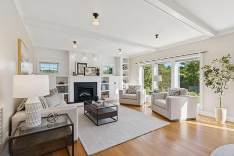 11 Orchard Hill Road Freeport ME 04032