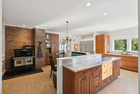 11 Orchard Hill Road Freeport ME 04032