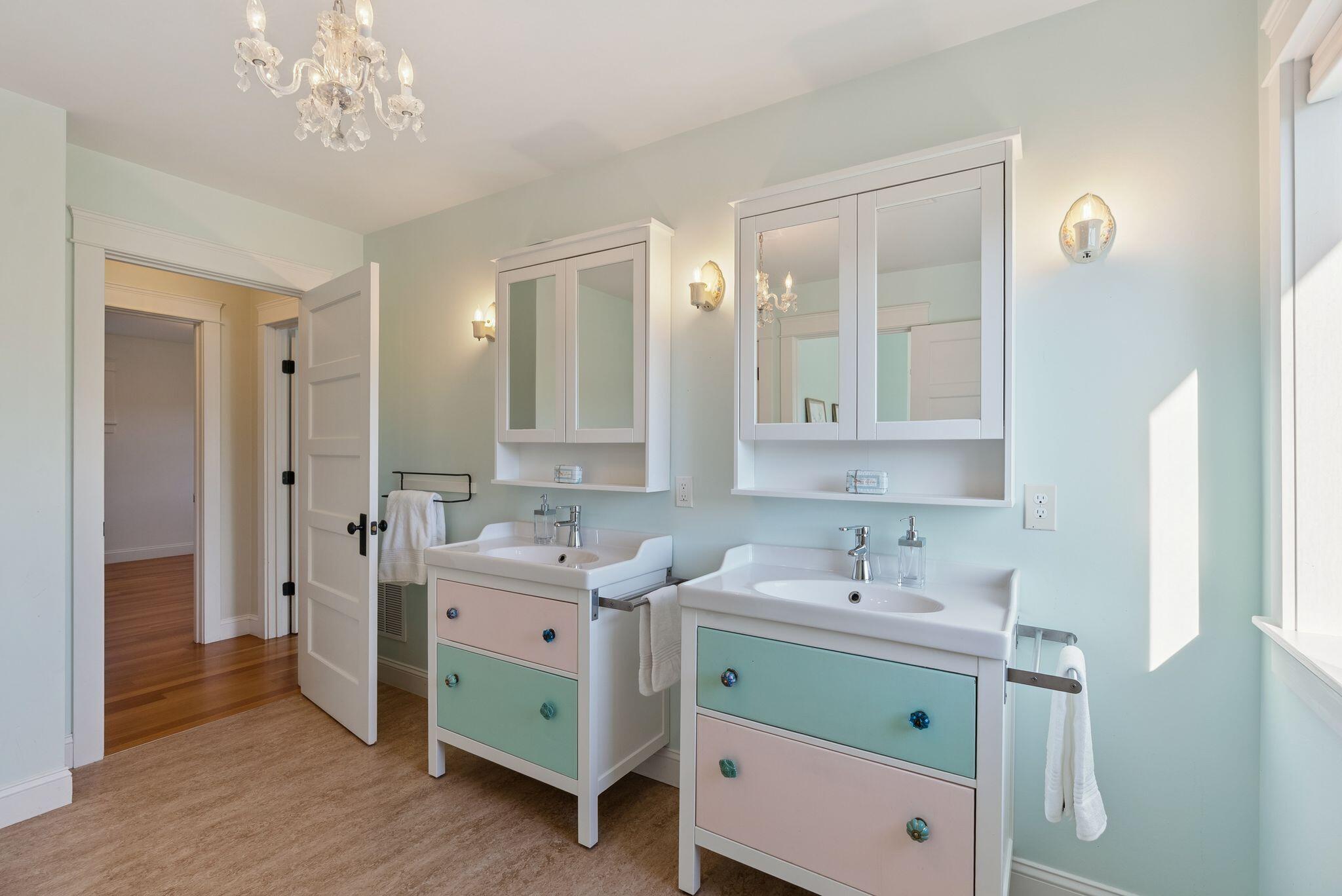 11 Orchard Hill Road Freeport ME 04032