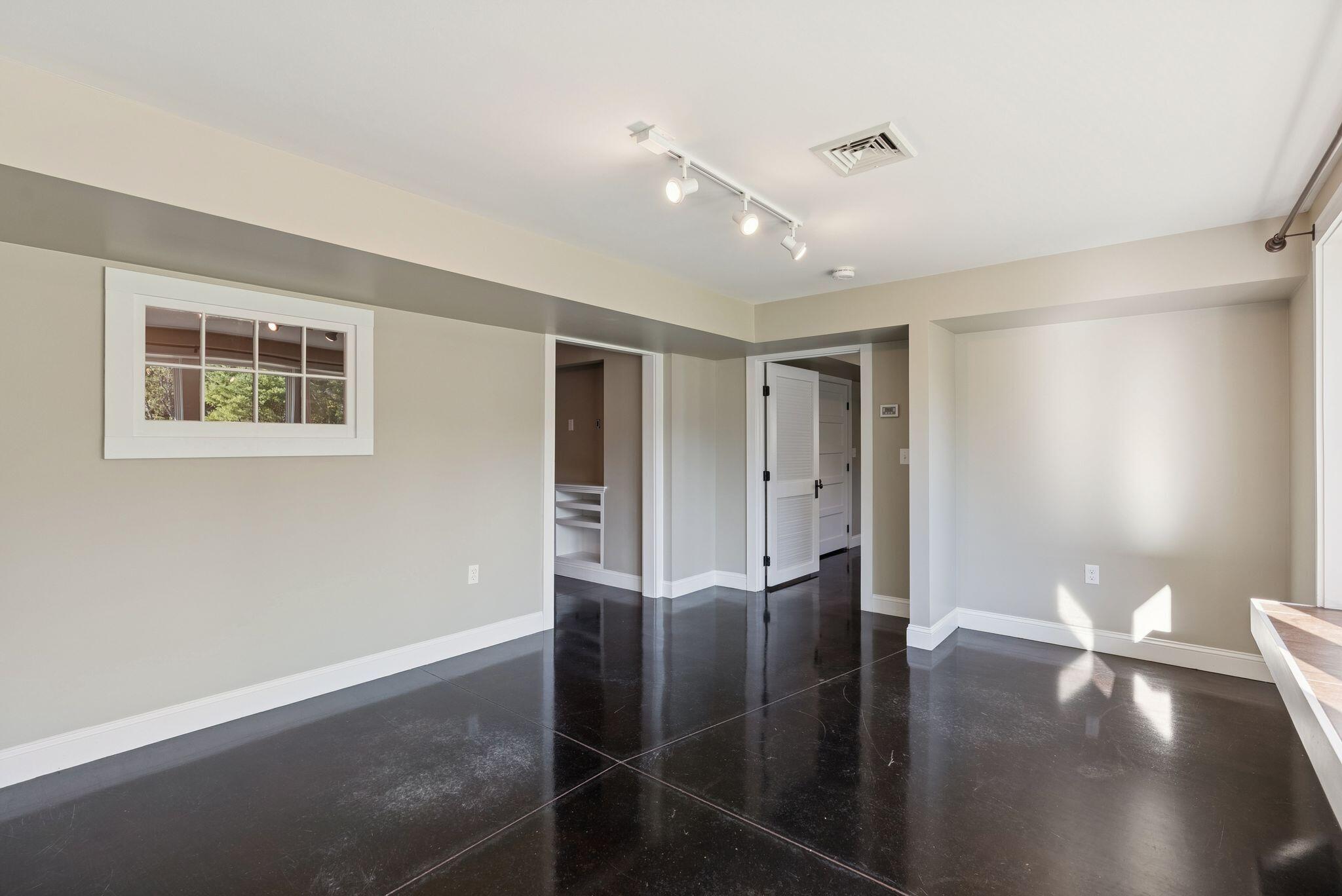 11 Orchard Hill Road Freeport ME 04032