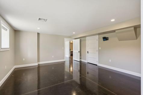 11 Orchard Hill Road Freeport ME 04032