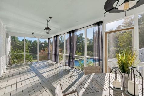 11 Orchard Hill Road Freeport ME 04032