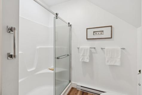 11 Orchard Hill Road Freeport ME 04032