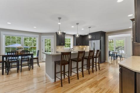 6 Fox Hall Road Falmouth ME 04105