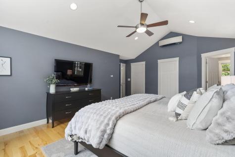 6 Fox Hall Road Falmouth ME 04105