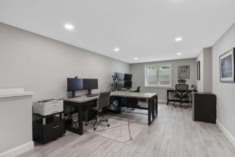 6 Fox Hall Road Falmouth ME 04105