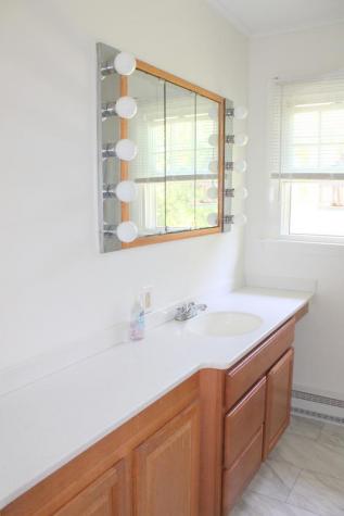 5 Manning Avenue Lewiston ME 04240