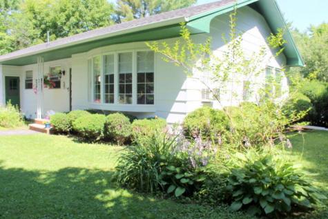 5 Manning Avenue Lewiston ME 04240