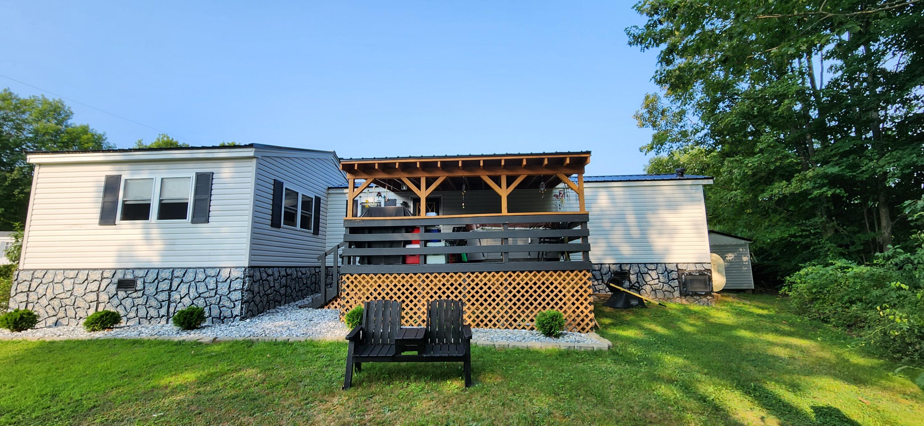 61 Pine Hill Mhp Berwick ME 03901