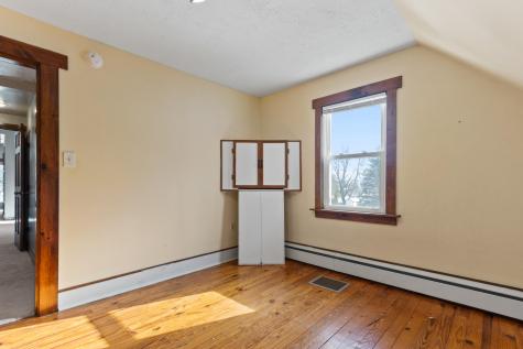 218 Highland Avenue Gardiner ME 04345