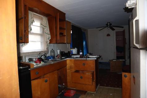 17 Heselton Street Skowhegan ME 04976