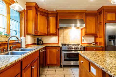 7 Ben Paul Lane Rockport ME 04856