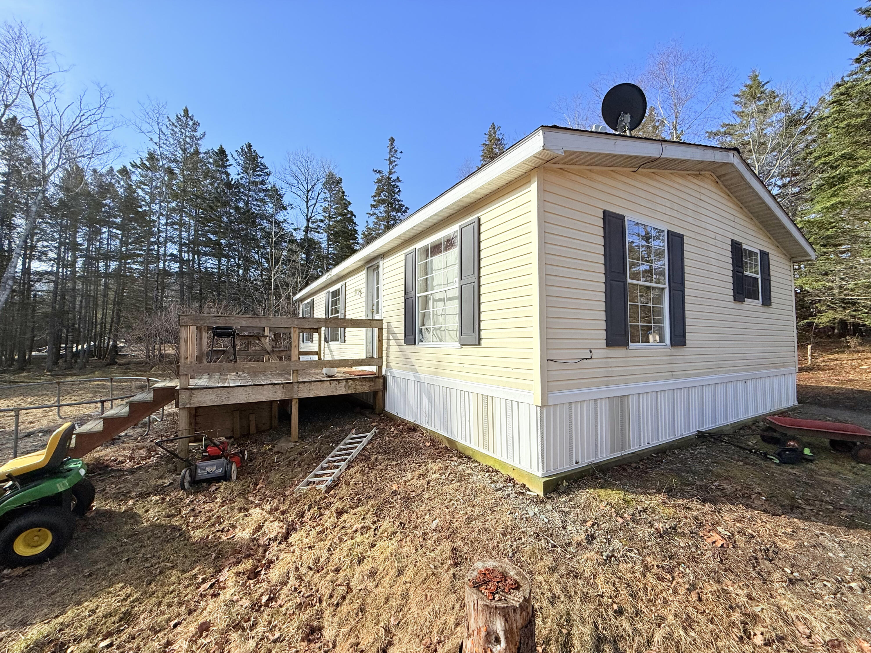 18 Davids Way Stonington ME 04681