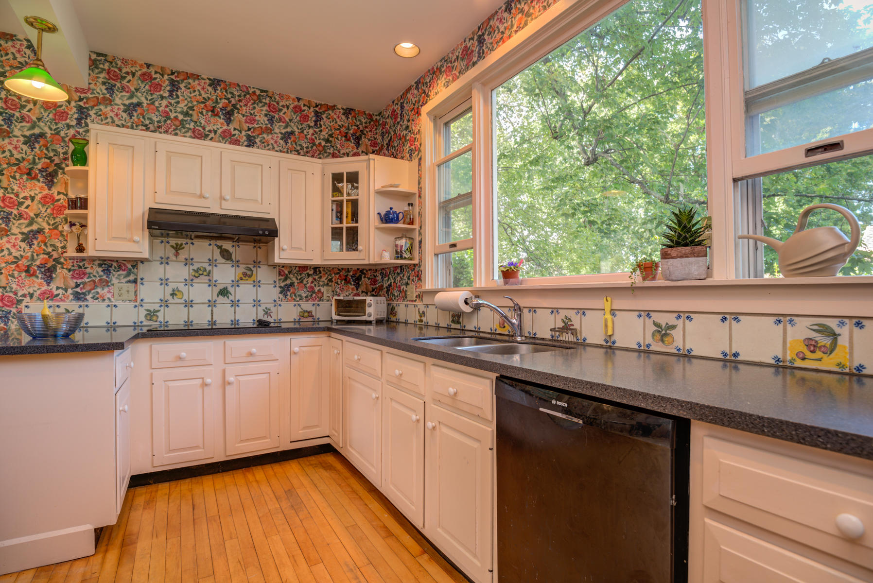 54 Glenwood Avenue Portland ME 04103