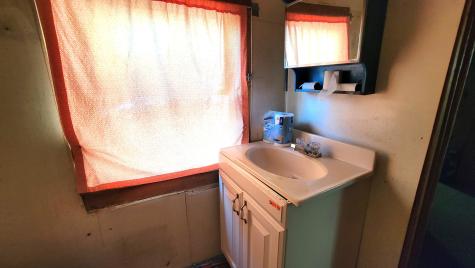 25 Moosehill Road Osborn ME 04605