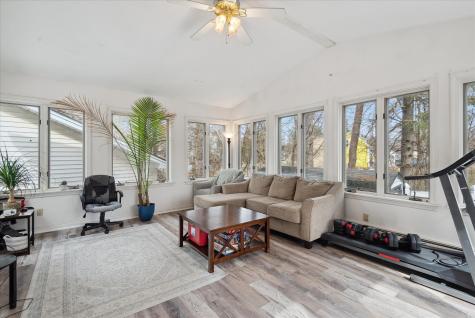 18 Wiseman Street Newport ME 04953